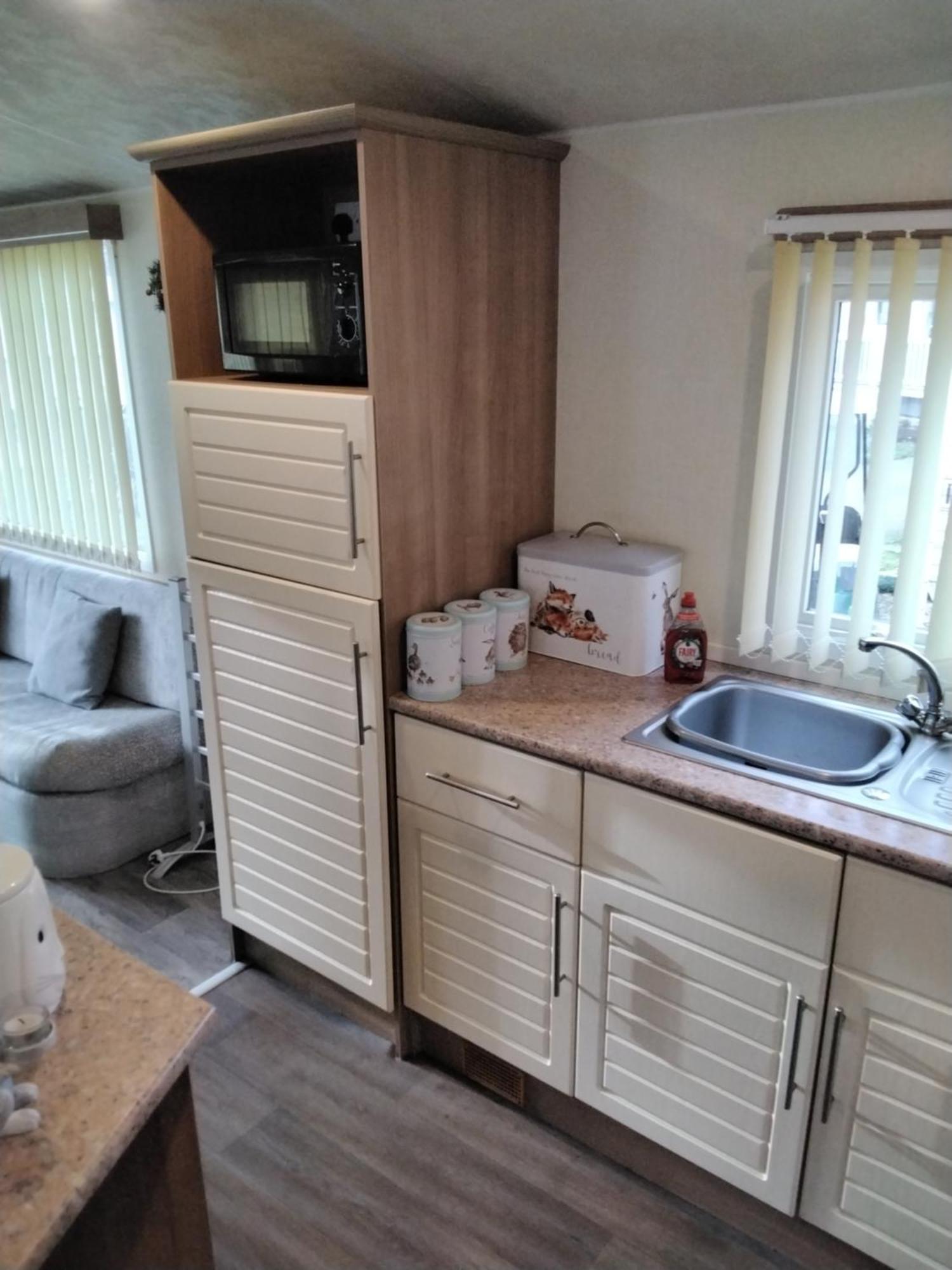 19 Laurel Close Highly Recommended 6 Berth Holiday Home With Hot Tub In Prime Location Tattershall Eksteriør billede